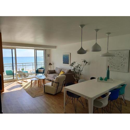 Superbe appartement moderne face mer - Wifi gratuite - Proche commerces et plage - FR-1-323-257