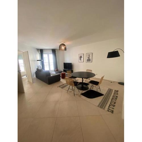 Superbe Appartements Boccador Tour Eiffel