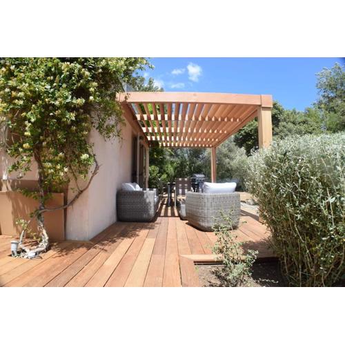 Superbe rez-de-jardin de villa MACCHIA 2, Proche des plages de Santa giulia