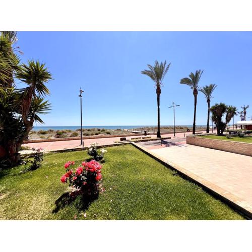 Surfing - Apartamento en 1ª línea de playa