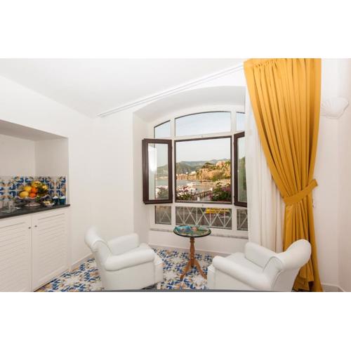Surriento Suites