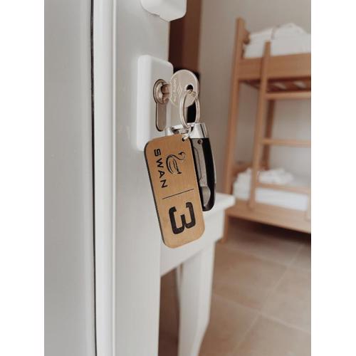 Swan rent rooms