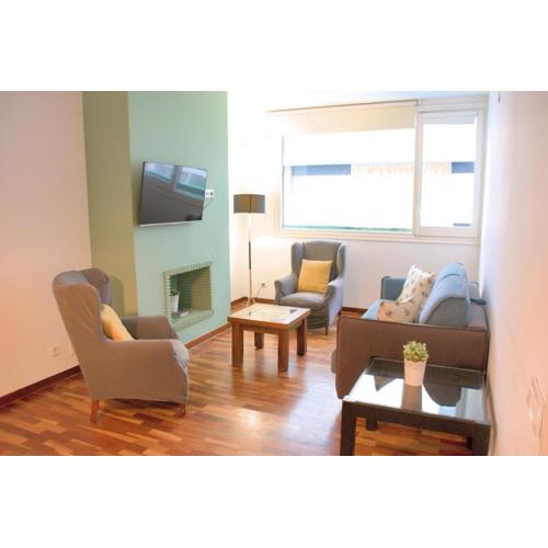 Sweet BCN Three Bedroom Apartment