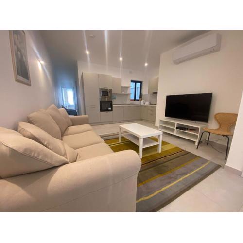 Swieqi Malaika New Apt 1 with COURTYARD