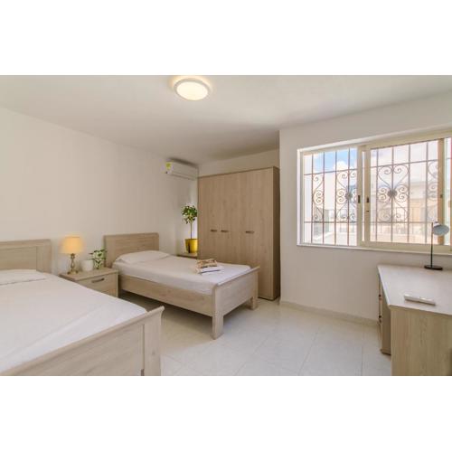 Swieqi Stay with shared facilities 107