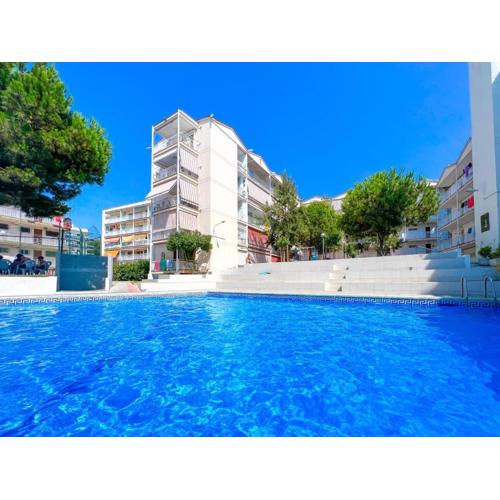 Swimming pool, great location, family friendly, cozy