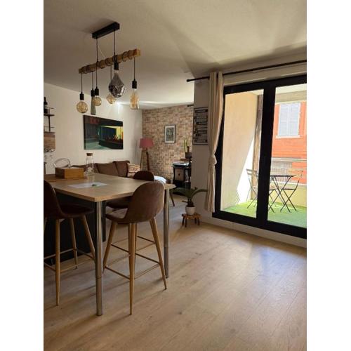 T2 au cœur du quartier Saint-Cyprien à Toulouse