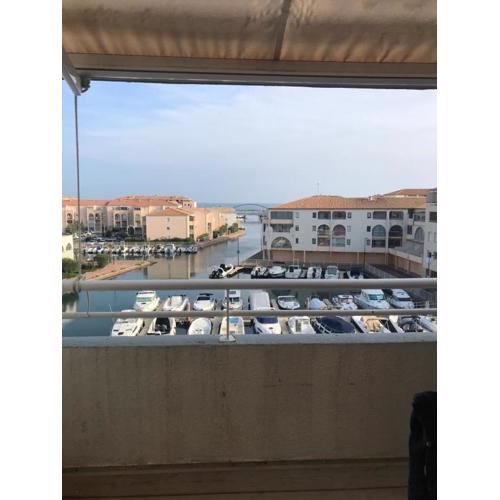 T2 vue mer Mezzanine les Quilles Sète