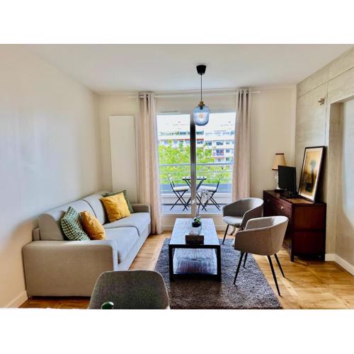 T3 balcon parking clim 3mn pied metro 8 et T3