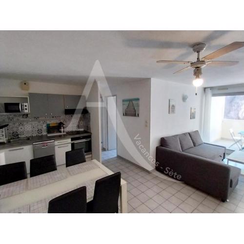 T3 capacite 6 personnes dans residence avec piscine et garage