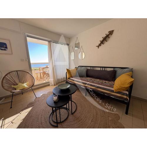 T3 moderne, vue mer et parking