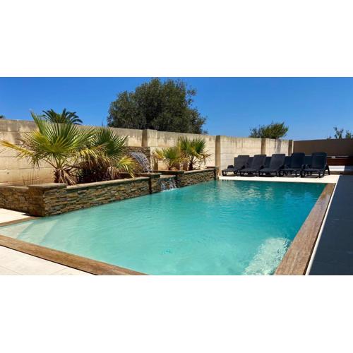 Ta Lucija - Luxurious 6 Bedroom/En suite Villa - Pool / AC