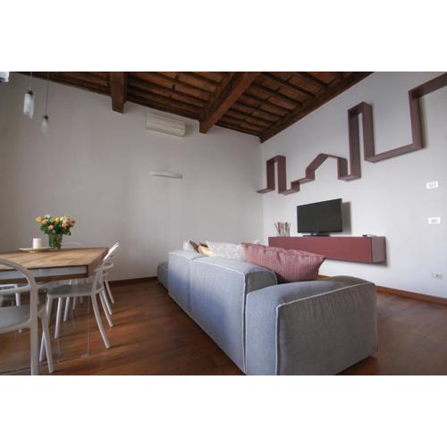 Tabacchi Luxury apartment in Lucca historical center near toll Parking