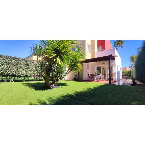 Tabarca - Chalet con jardín y piscina comunitaria