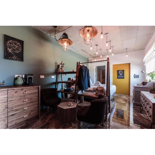 Talbot & Bons Studio Flat