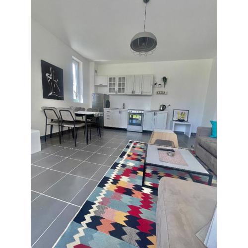 Tale beachfront flat