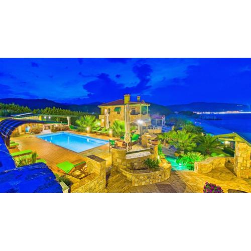 Talizeti Home - Adults Only