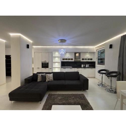 TAM Serviced 2BDR Apartment City Center No6