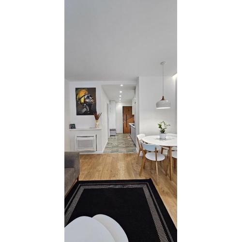 TAM Skanderbeg Square City Center Apartment No3