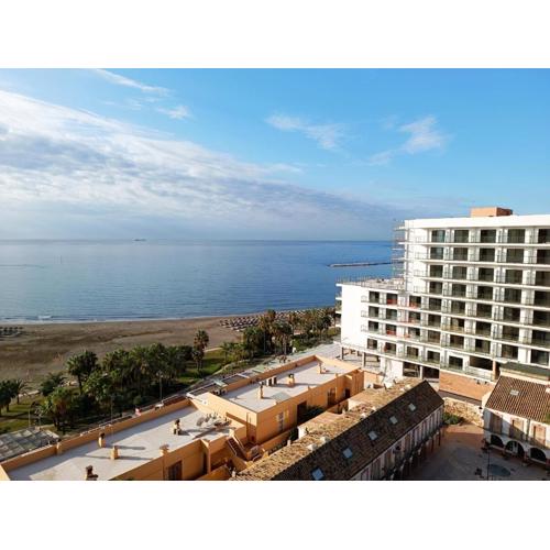 TAM9 - Nuevo, Wifi, Vistas al mar, 1 linea de Playa, Puerto Deportivo Puerto Marina, Benalmádena