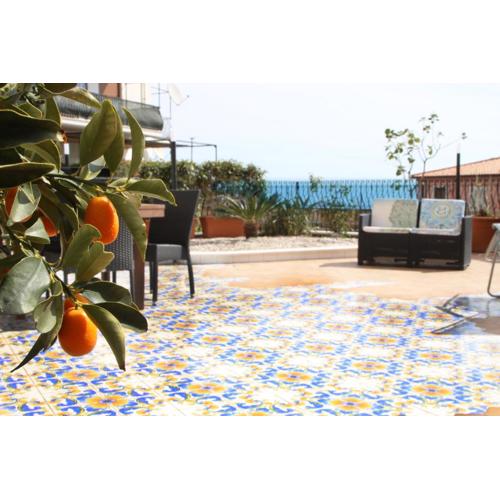 Taonasi Taormina Apartments