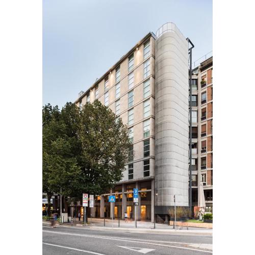 Tapestry by Hilton Ambasciatori Hotel