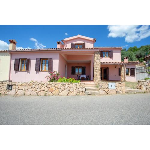 Tavolara Ichnos House