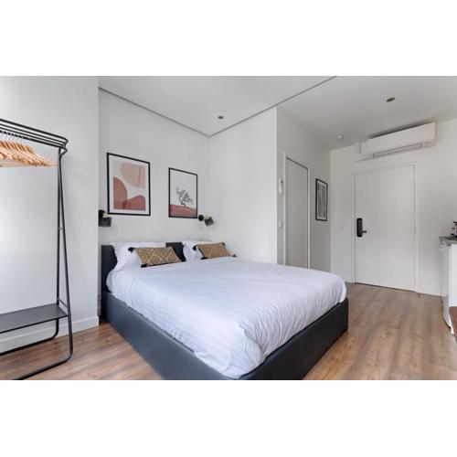 TBS 312 - Charming studio near Marais district