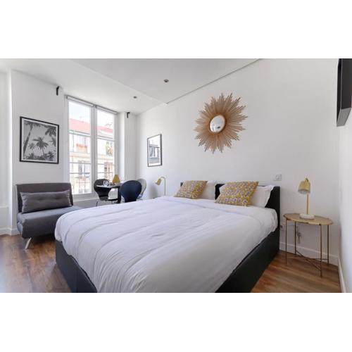 TBS 313 - Elegant studio near Marais district