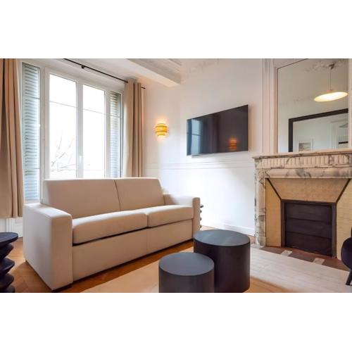 TBS 318 - Superb apartment with Eiffel Tower view