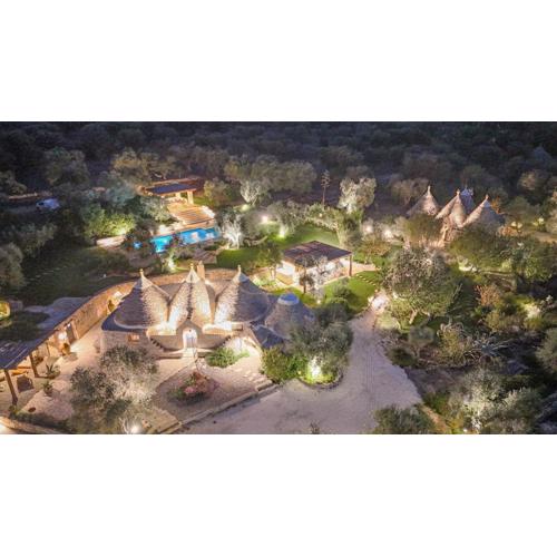 TD Trulli Amabilia Design Luxury Trulli with Pool