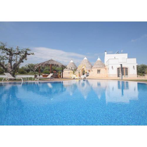 TD Trulli Bruco Large Pool for Family Fun