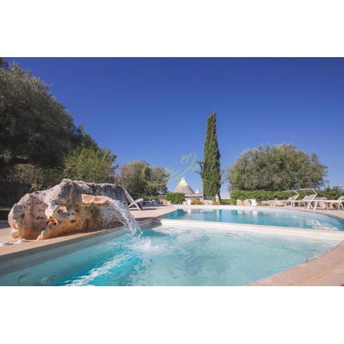 TD Trulli di Bouganville with Large Amazing Pool