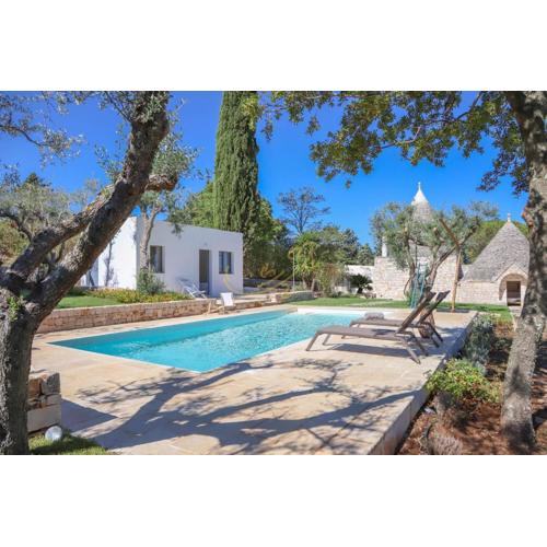 TD Trulli Tortorella with Nature Pool & Sauna