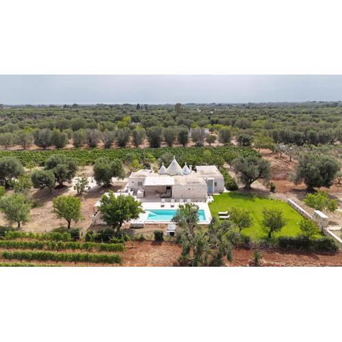 TD Trullo Titiro with Wine Cellar, Vineyard & Pool