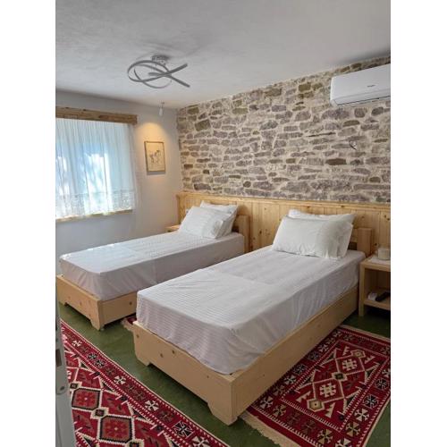 Te Ajdini Guesthouse