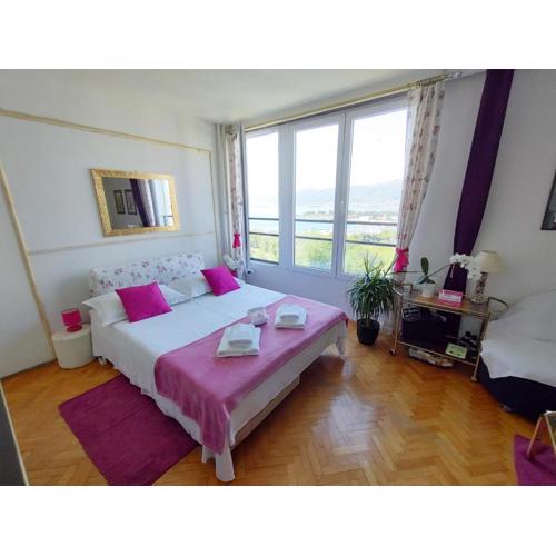 Teja Apartment