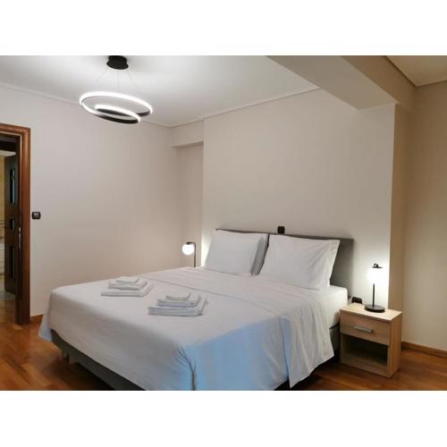 Temple of Zeus 3BD Apartment