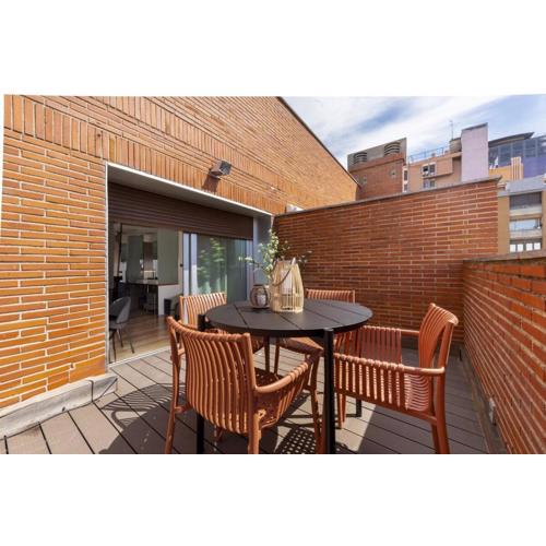 Temporary 3-bedroom duplex in downtown Madrid BAS15