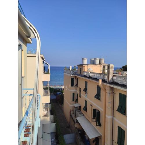 Tender to Riviera, bilocale vista mare