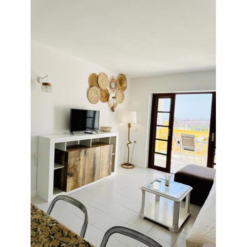 Tenerife lovely apartment with ocean mountain view