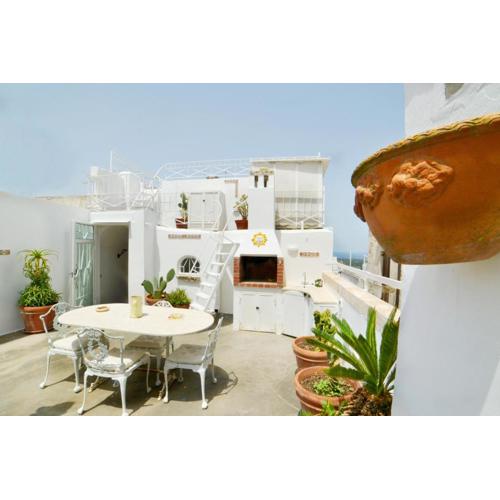 Terrazza Pilli by Wonderful Italy