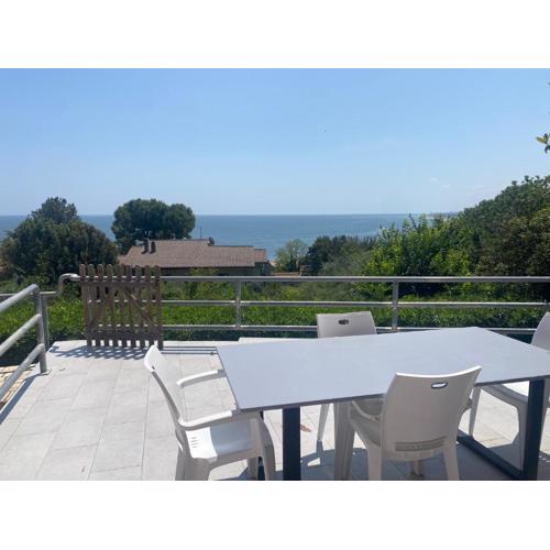 terrazza vista mare, giardino, parcheggio, wi fi