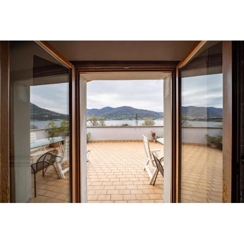Terrazzo sul lago