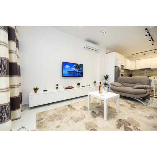 Tesi Apartment