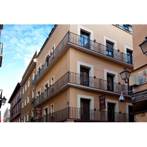 THC Tirso Molina Hostel