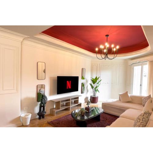 The 2BDR Crimson Crib The Heart Of Heliopolis