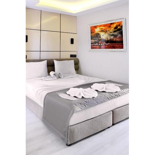 the Amara Hotel