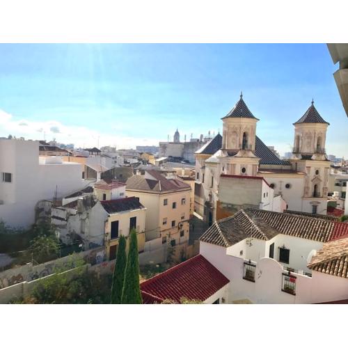 The Black Rose Rooftop Malaga City Center
