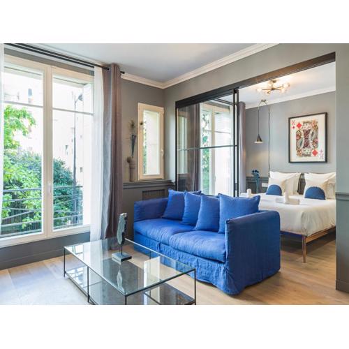 The Blue King Suite